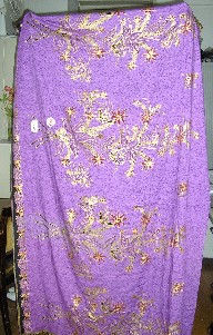 Được in bằng phương pháp batik truyền thống (SEN)